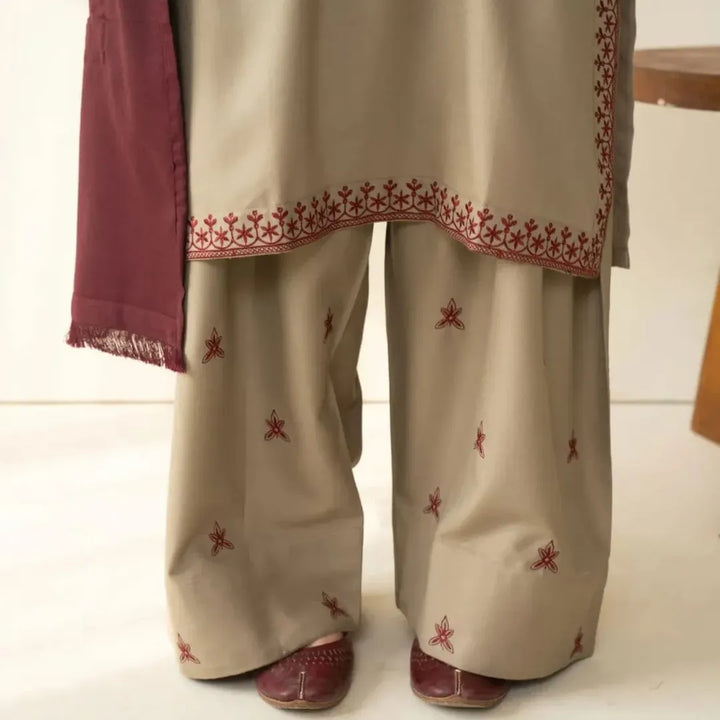 Romaisa Embroidered 3pcs – Zorva.pk